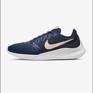 NEW Nike Viale Tech Racer Women’s size 7.5